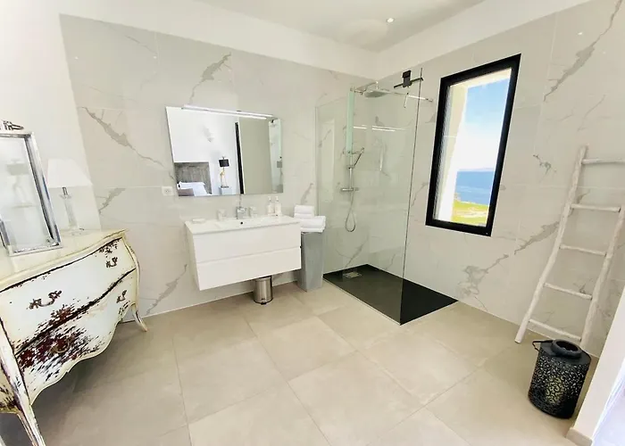 Prestige Au Bord De L'eau- Villa *