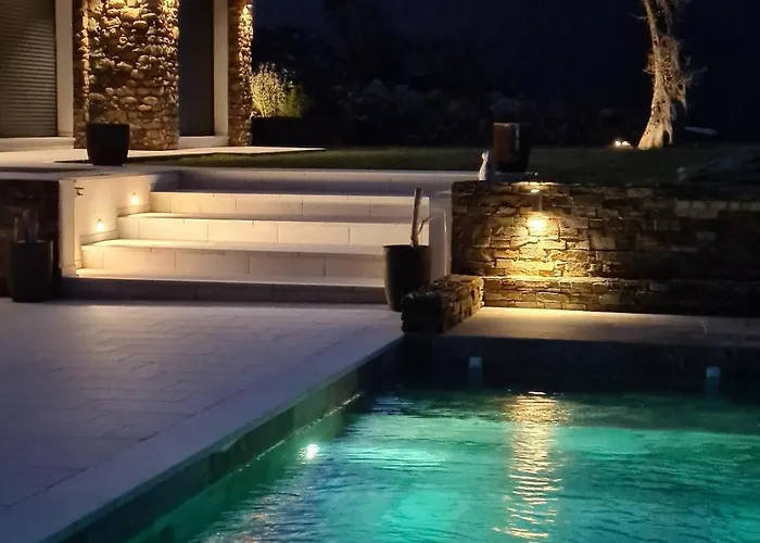 Prestige Au Bord De L'eau- Villa Pietracorbara