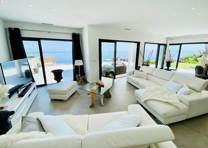 Prestige Au Bord De L'eau-